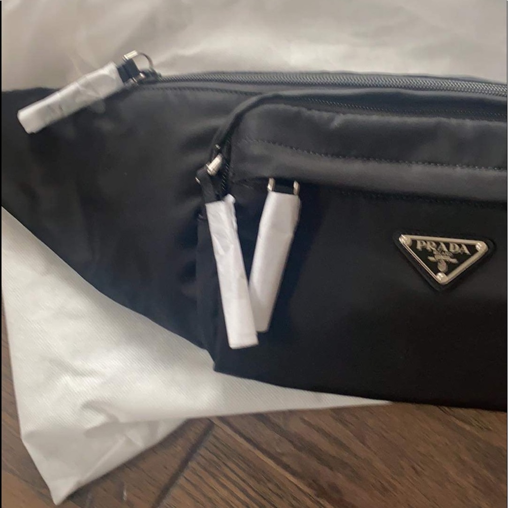 SOLD **PRADA MARSUPIO TESSUTO WAIST BAG MENS OR WOMENS - Picture 2 of 9